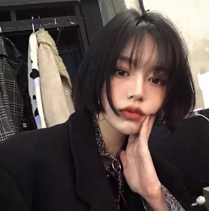 嘲笑的淑女